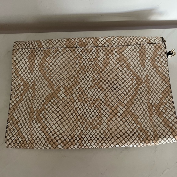Trina Turk Snake print leather clutch - Picture 2 of 6